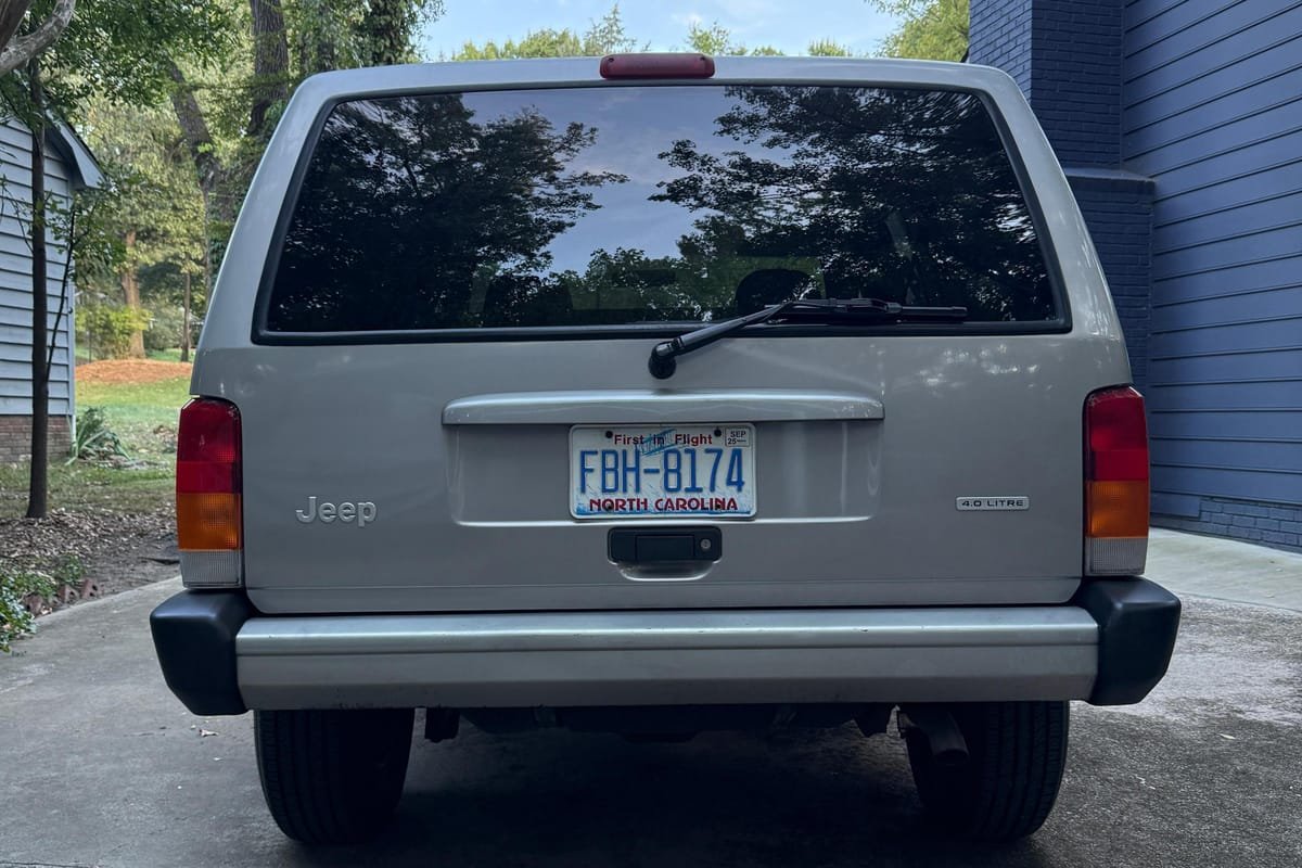 2000 Jeep Cherokee Sport - Image 7