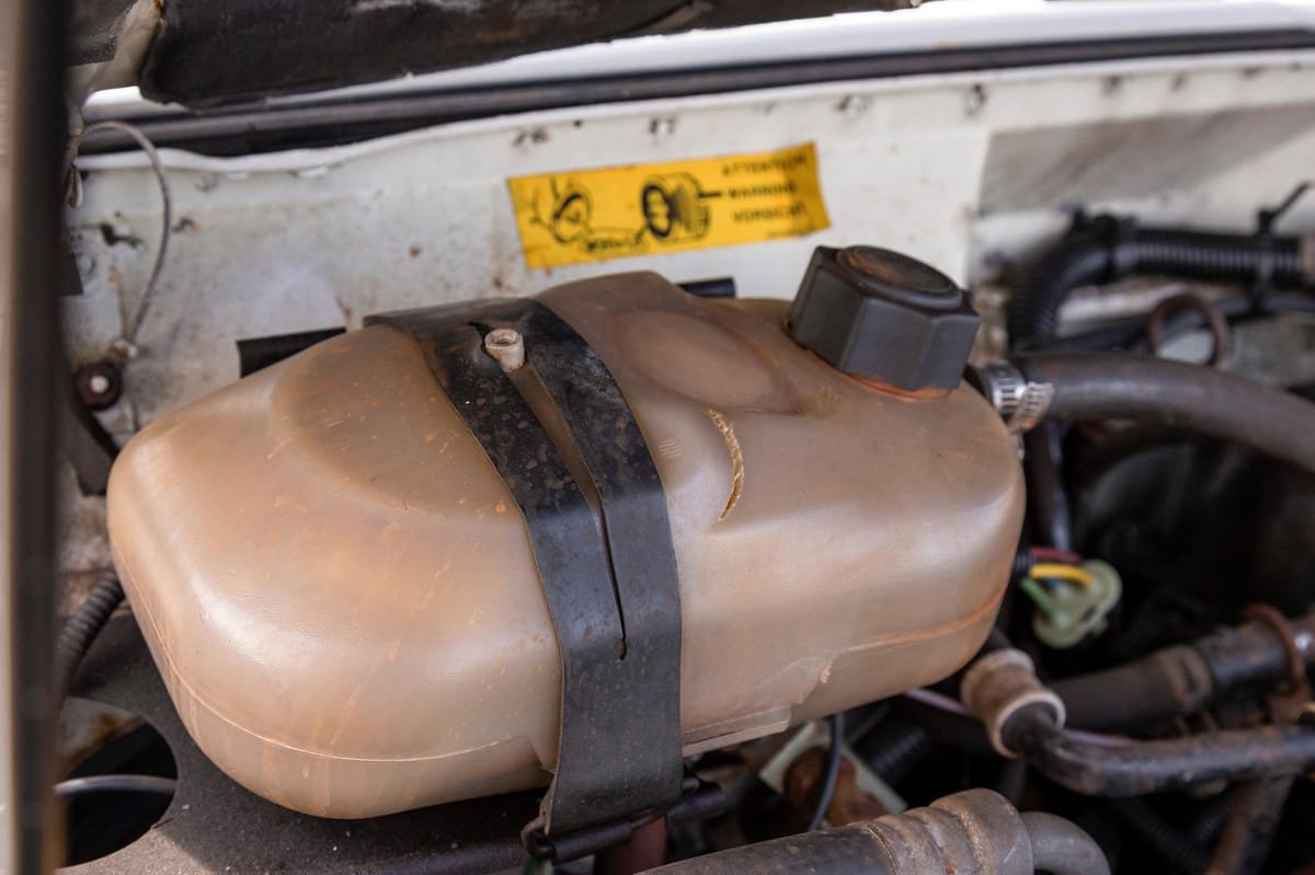 1989 Jeep Cherokee Laredo 4x4 - Image 37