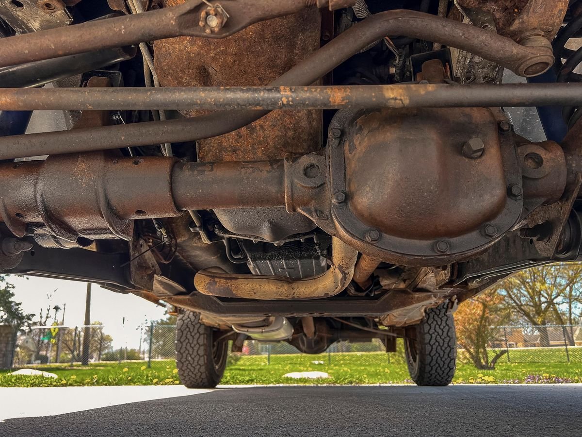 1989 Jeep Cherokee Laredo 4x4 - Image 41