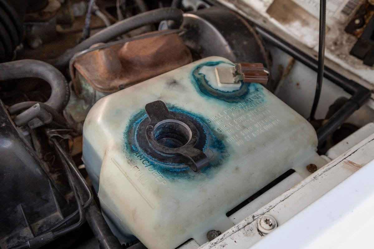 1989 Jeep Cherokee Laredo 4x4 - Image 38