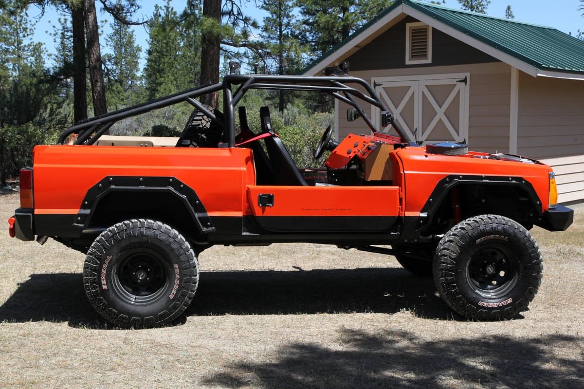 1986 Jeep Cherokee 4x4 - Image 3