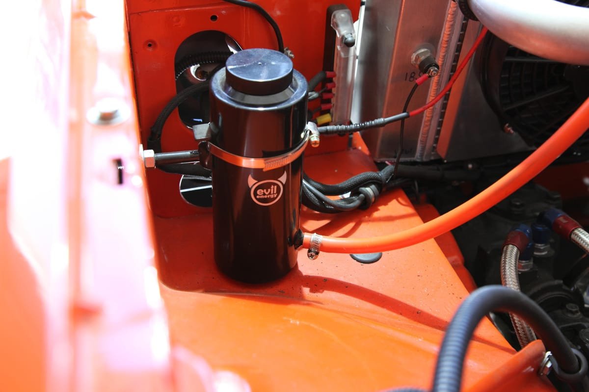 1986 Jeep Cherokee 4x4 - Image 24