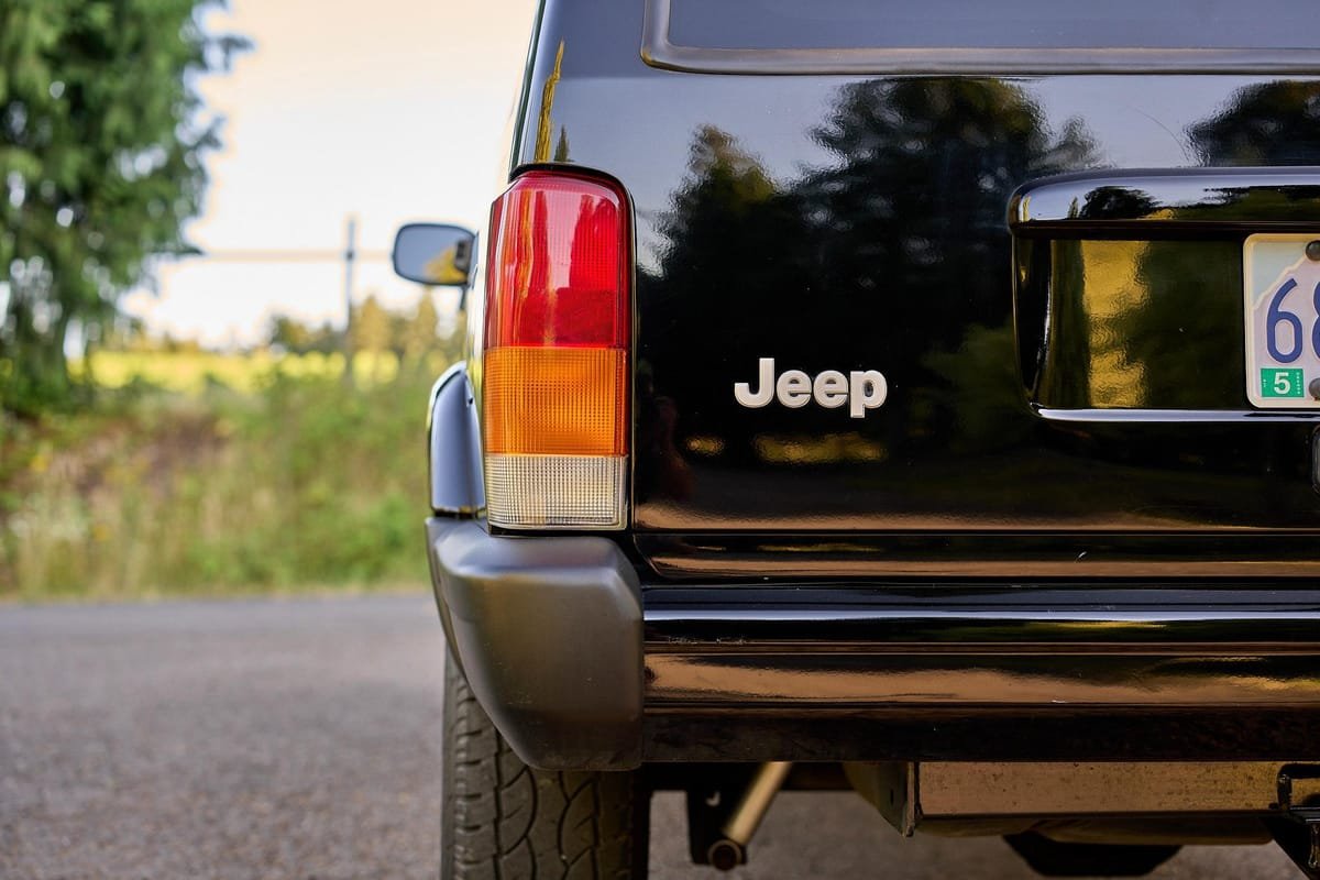 1999 Jeep Cherokee Sport 4x4 - Image 15
