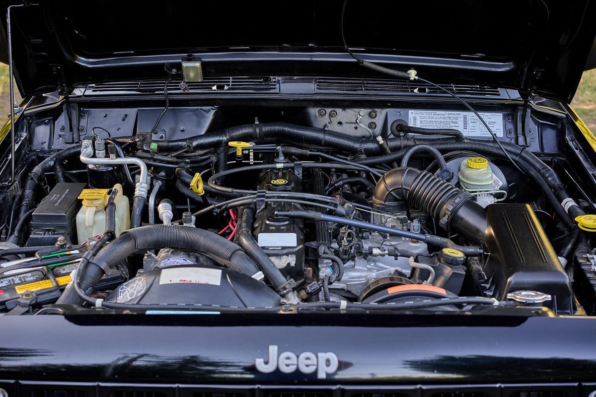 1999 Jeep Cherokee Sport 4x4 - Image 40