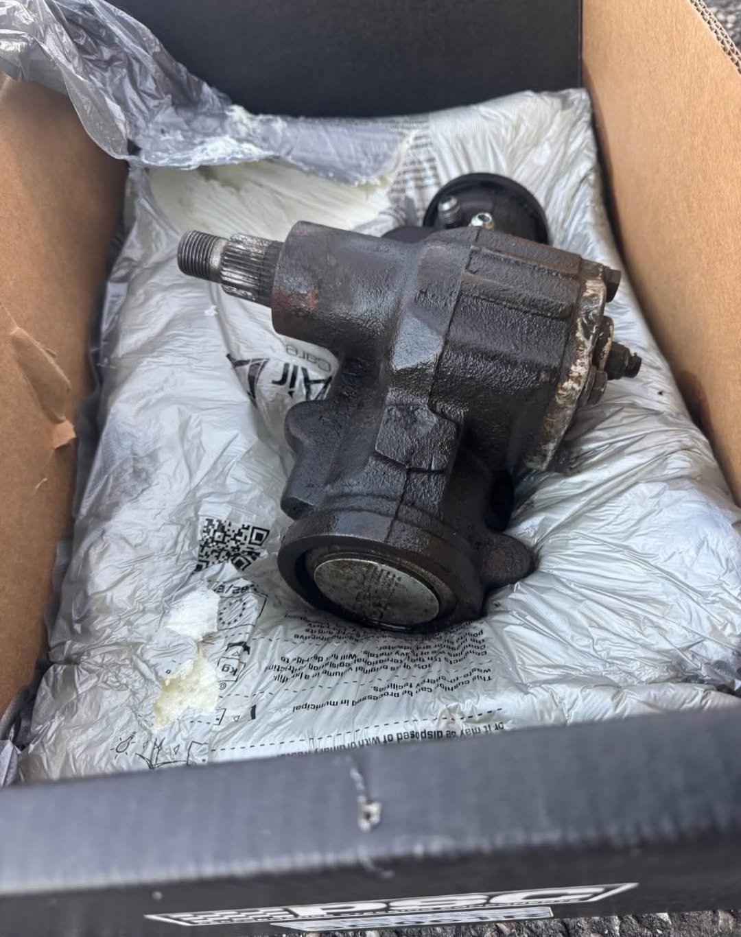 PSC power steering box with Hydro assist hook ups - Image 2