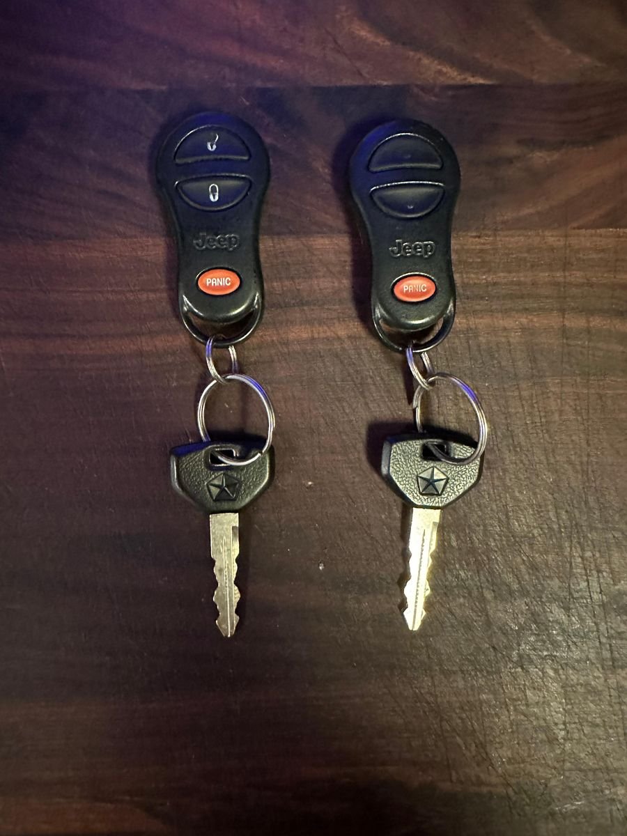 1999 Jeep Cherokee Sport 4x4 - Image 37