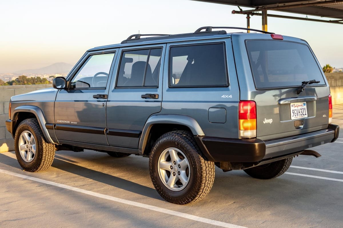 1999 Jeep Cherokee Sport 4x4 - Image 6