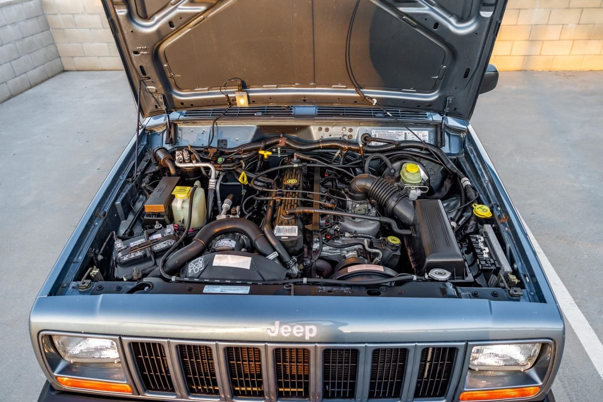 1999 Jeep Cherokee Sport 4x4 - Image 19