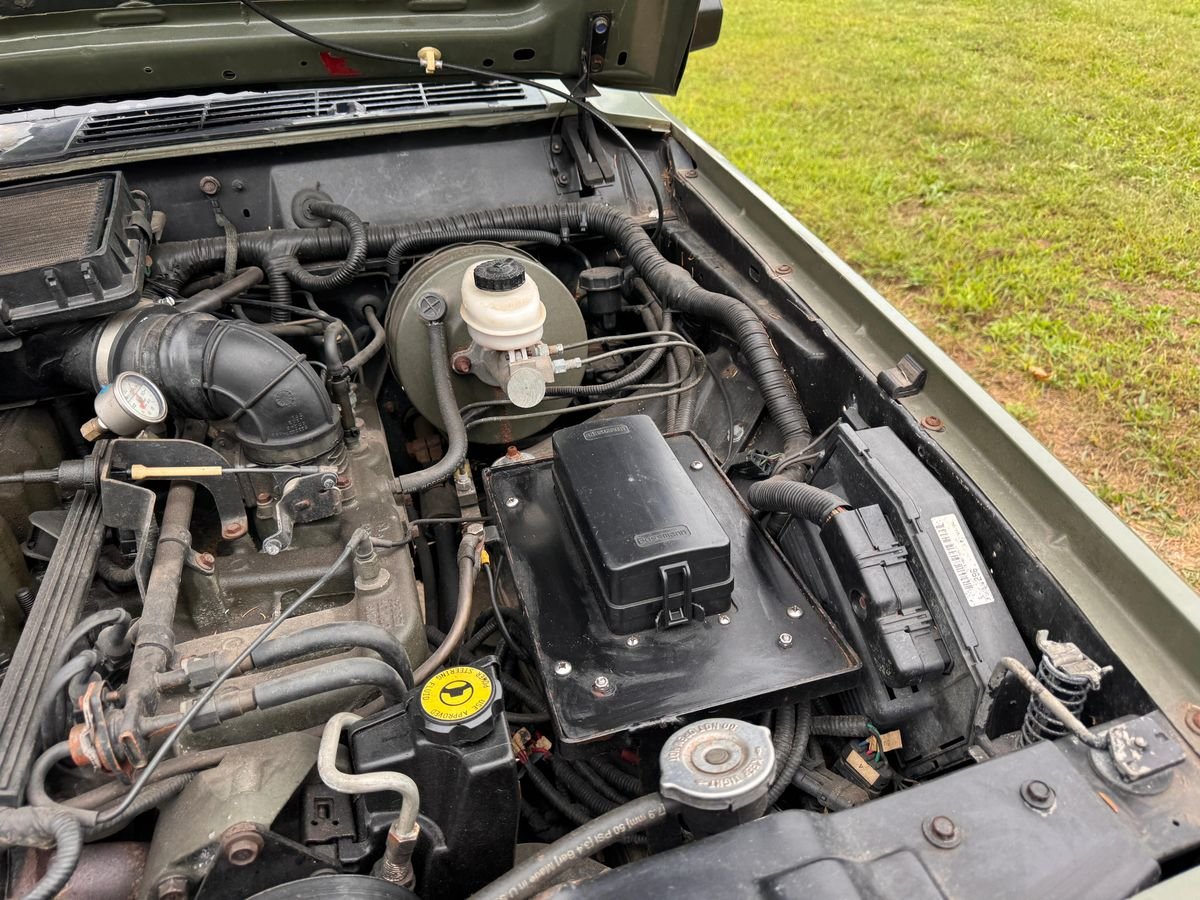 1989 Jeep Cherokee Sport 4x4 - Image 11