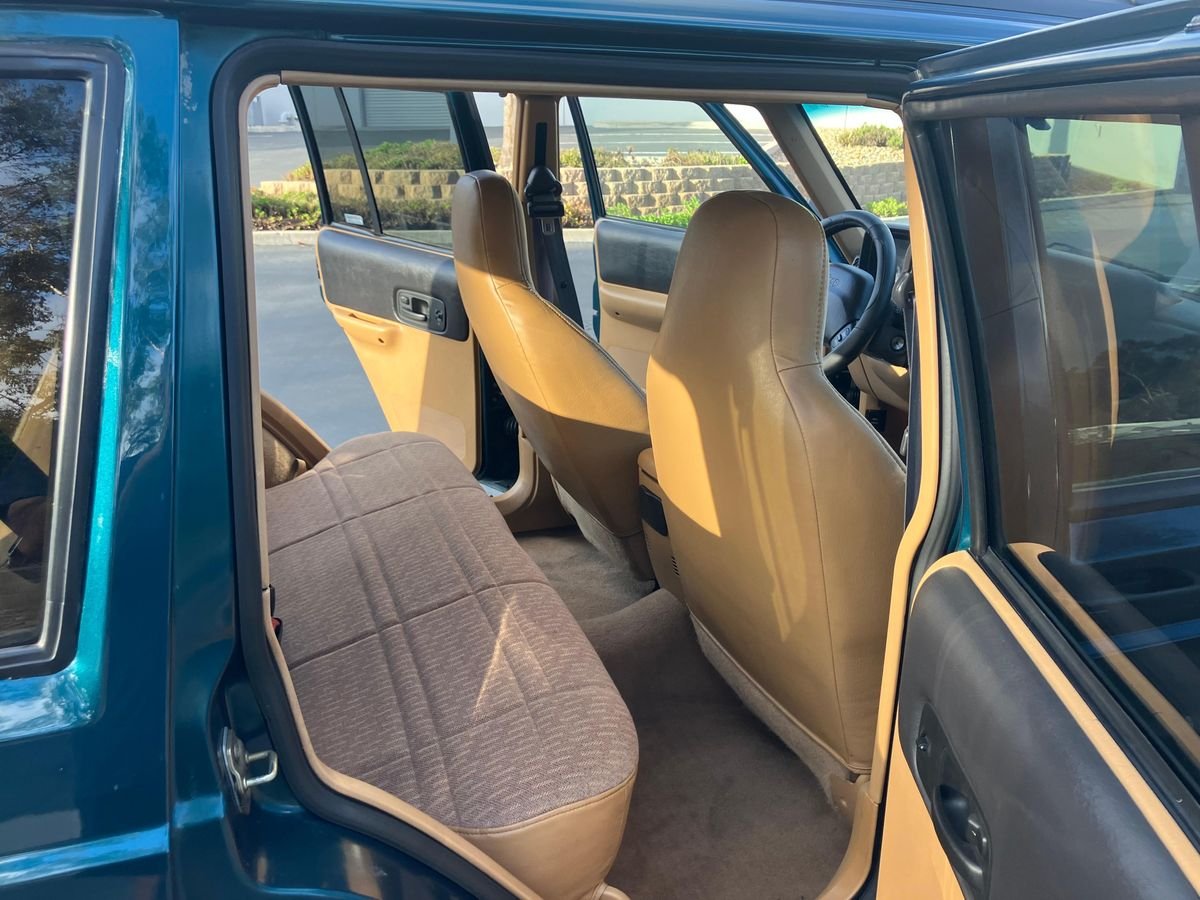 1998 Jeep Cherokee Classic 4x4 - Image 15