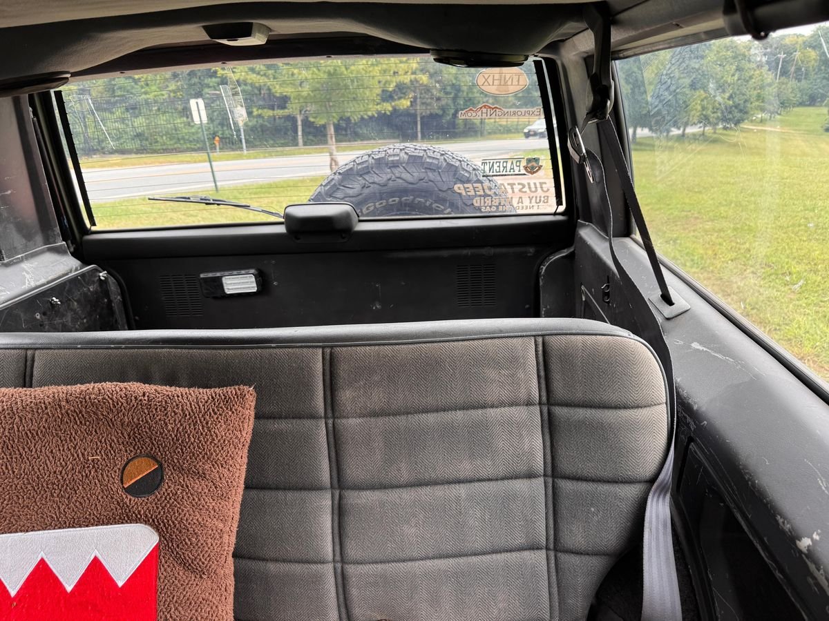 1989 Jeep Cherokee Sport 4x4 - Image 8