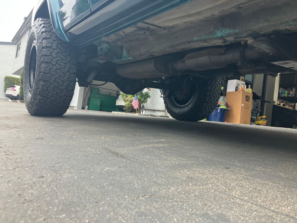 1998 Jeep Cherokee Classic 4x4 - Image 22