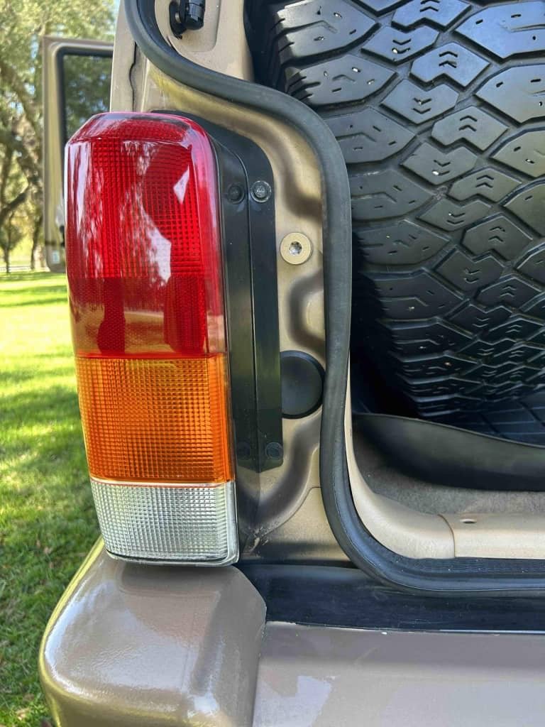 1999 Jeep Cherokee Sport 4×4 - Image 12