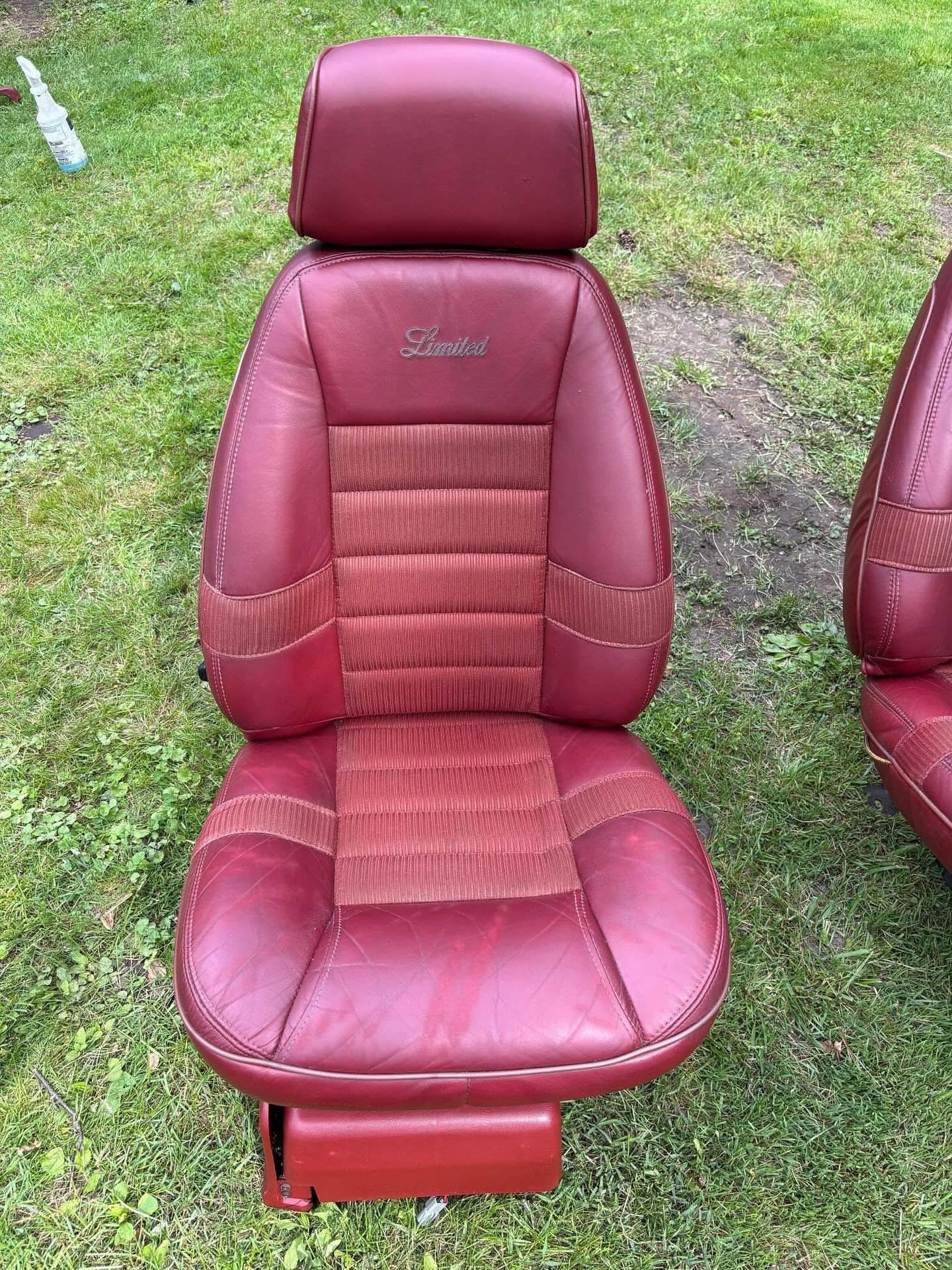 1986 wagoneer XJ Seat - Image 4