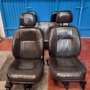 Jeep Cherokee Xj black leather seats